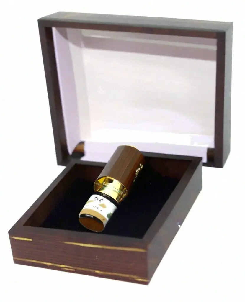 agarwood oil dahen al oud