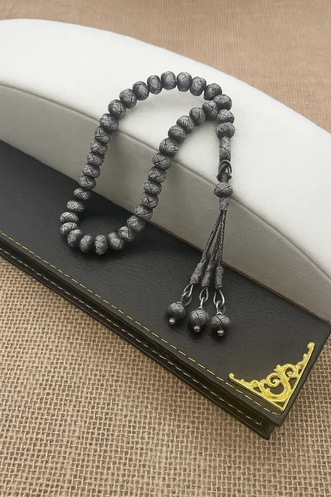 ChatGPT Image Aug 17, 2025, 02_24_50 AM.webp